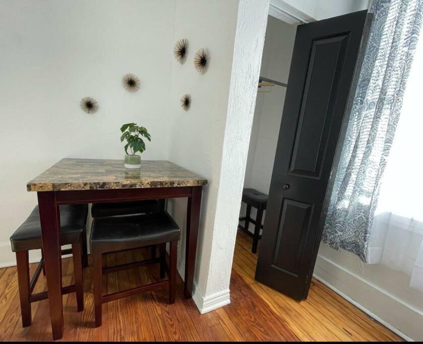 Apartament Lovely 2Br W Office Space - King Bed & Alexa Pittsburgh Zewnętrze zdjęcie